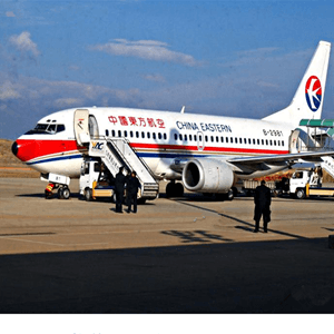 哈密伊州机场空运航空快运业稳步发展的原因是什么？